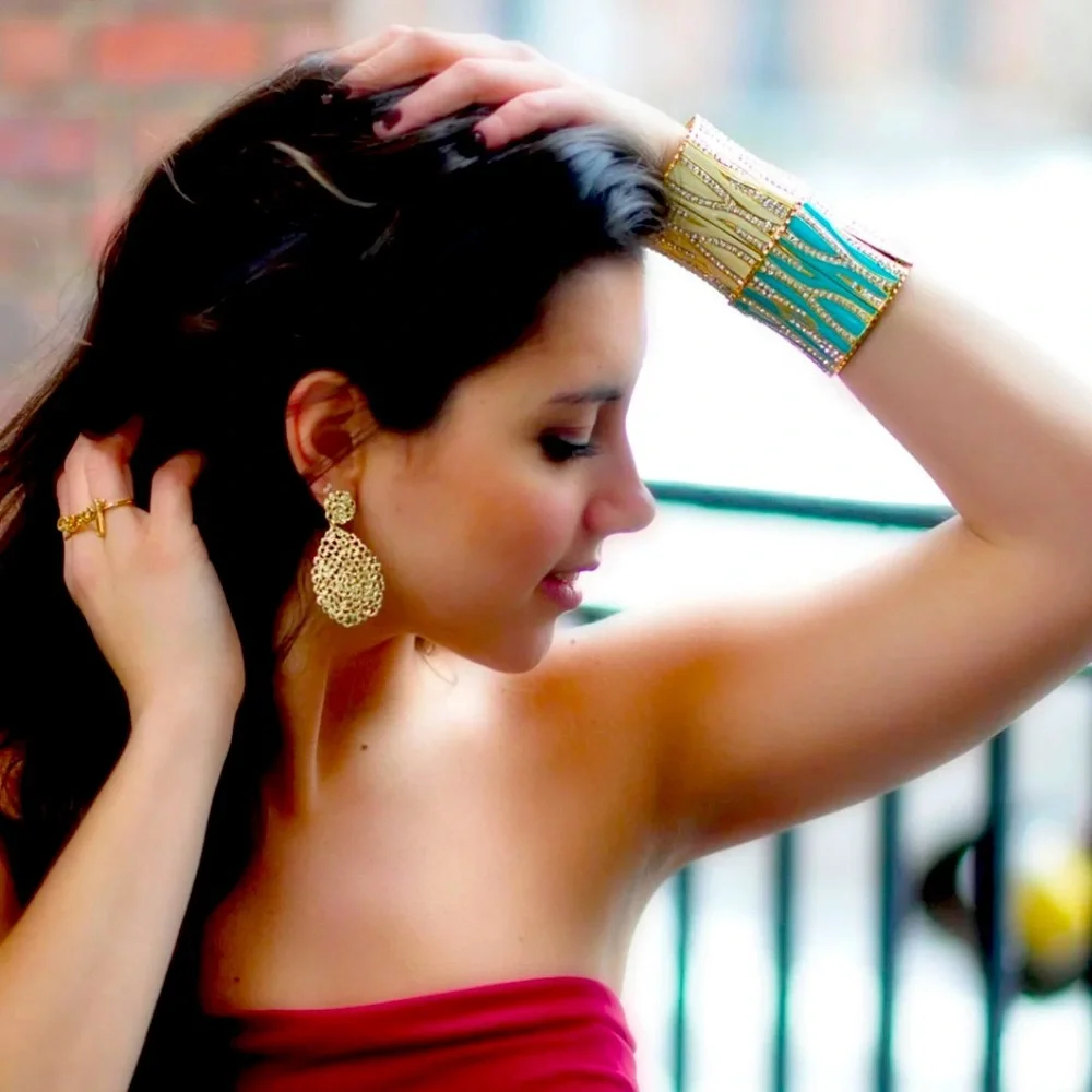 NWT Amrita Singh RENDEZVOUS Stretch Cuff BRACELET Fuschia/Gold/Crystal ZEBRA - Picture 2 of 6